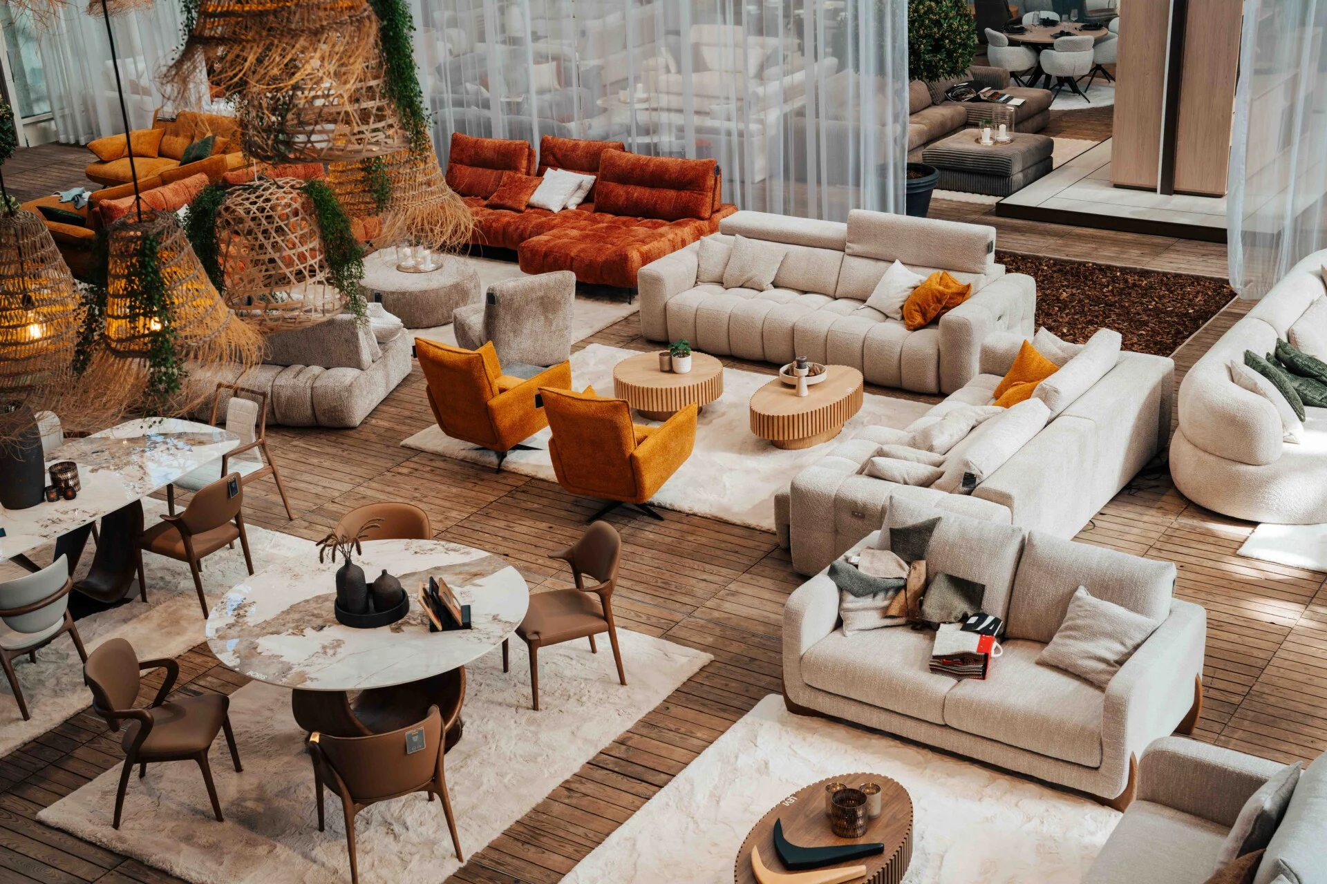 Shotbykartell – ConfortLuxe VIP Days – LR 316
